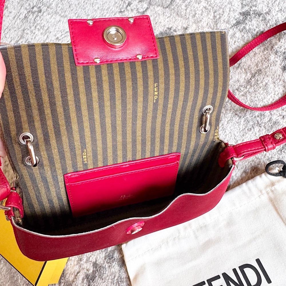 SOLD‼️Fendi mini baguette red satin crossbody bag phone pouch - Picture 7 of 11